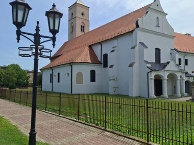 ФРАЊЕВАЧКИ САМОСТАН - Бач