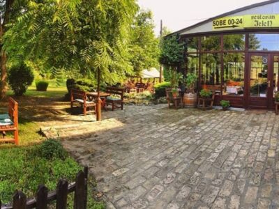 RESTORAN I PRENOĆIŠTE „JELEN“ - Sirig