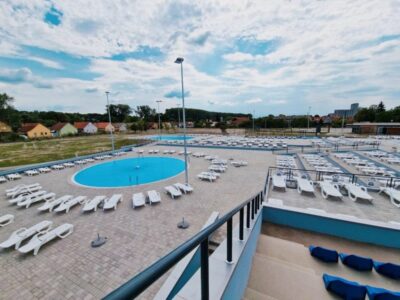 SWIMMING POOLS - KULA