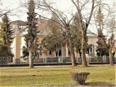 DVORAC "TOMANOVA VILA - VILA ZOIL" - Vrbas
