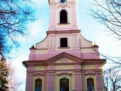 ХРАМ РУМУНСКЕ ПРАВОСЛАВНЕ ЦРКВЕ - СИЛАЗАК СВЕТОГ ДУХА НА АПОСТОЛЕ - Селеуш