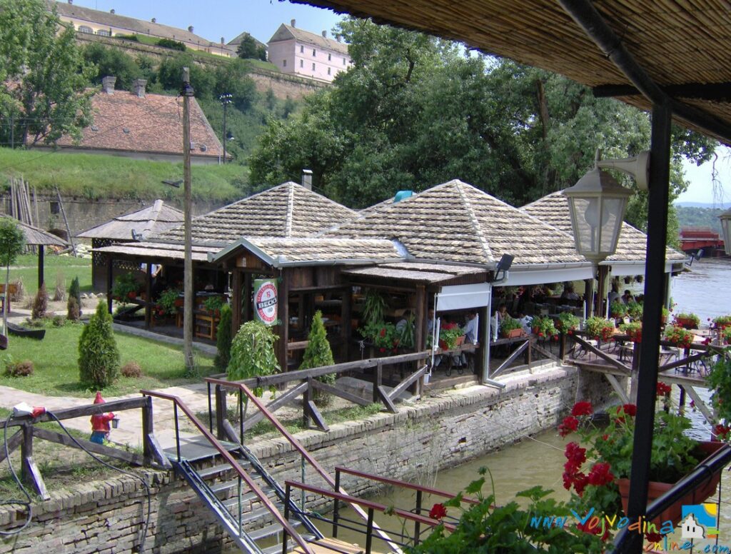 CHARDA “AQUA DORIA” – Petrovaradin