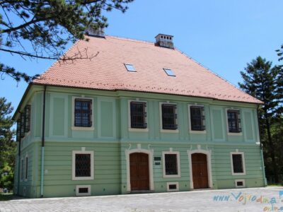 DVORAC "ŠLOS" - Golubinci