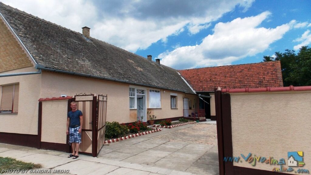 JAN ČAPELA ETHNO HOUSE – Selenča