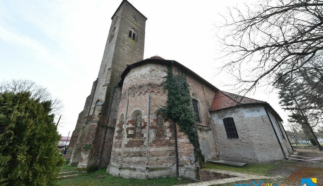 FRANjEVAČKI SAMOSTAN SVETOG IVANA KAPISTRANA - Novi Sad