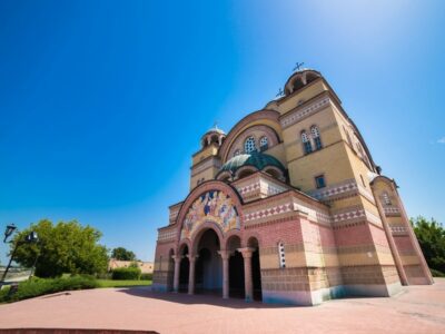 HRAM SABORA SVETIH APOSTOLA - Apatin
